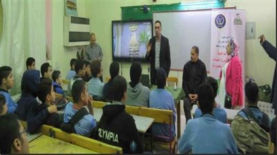 الداخلية تعقد لقاءات مع طلبة المدارس للتوعية بمخاطر المخدرات بكافة المحافظات (صور)