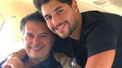 برفقة نجله.. راغب علامة يمارس رياضة التجديف