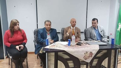 وكيل وزارة الصحة بالشرقية يناقش ملفات العمل بالعلاج على نفقة الدولة