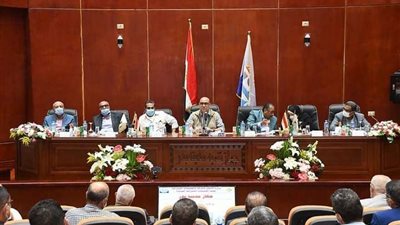 وزير الإسكان يصدر حزمة من التكليفات خلال لقائه برؤساء أجهزة المدن الجديدة