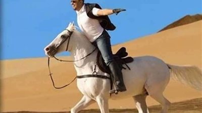قفزة خطيرة.. أحمد السقا يستعرض مهاراته في ركوب الخيل