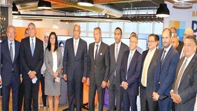 طارق عامر يزور أول قطاع متكامل للتحول الرقمي المصرفي ببنك مصر
