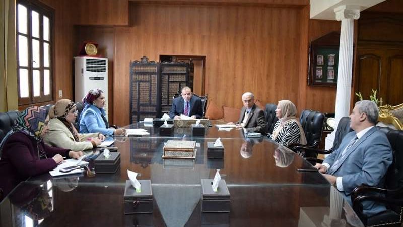 رئيس جامعة بنى سويف