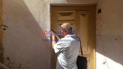 تشميع وإخلاء عقار كامل من السكان بالمحلة