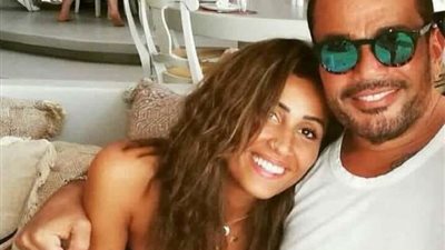 بالفيديو.. وصلة رقص لـ دينا الشربيني مع عمرو دياب في حفلة خاصة