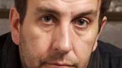 وفاة المغني البريطاني تيري هال عن عمر 63 عامًا