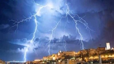 الأرصاد الجوية تحذر من سقوط الأمطار الغزيرة بتلك المناطق