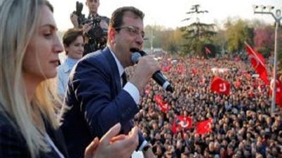 أحمد داود أوغلو يفتح النار على أردوغان لهذا السبب