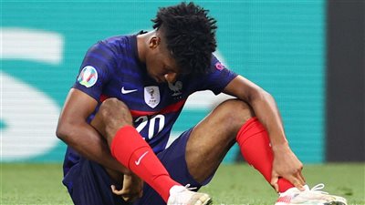 بايرن ميونخ يدافع عن كومان بعد الهجوم العنصري اللذي تلقاه