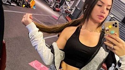 بحركات مثيرة.. جوهرة ترقص على أنغام 