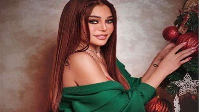 احتفالًا بأعياد الكريسماس.. هيفاء وهبي تبهر متابعيها في أحدث ظهور لها