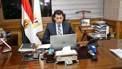 أشرف صبحي برفقة علي جمعه في لقاء مفتوح مع الشباب