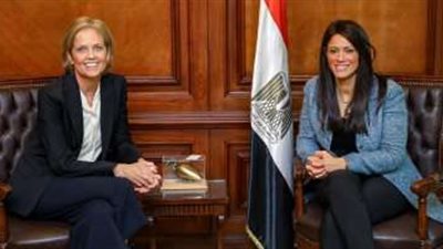 وزير التعاون الدولي تبحث مع سفيرة النرويج التعاون في مشروعات الطاقة المتجددة