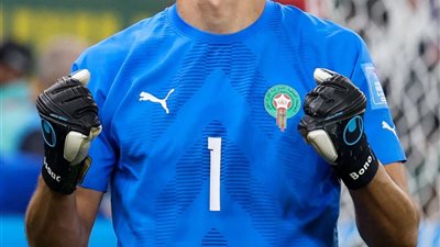 ياسين بونو يترشح كأفضل حارس في العالم