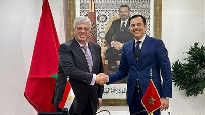 «عاشور» يلتقي بوزير الإدماج الاقتصادي المغربي لبحث آليات التعاون بين البلدين