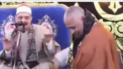 الإذاعة تقرر وقف هذا القارئ لمدة عام بسبب قراءته القرآن بحركات لا تليق