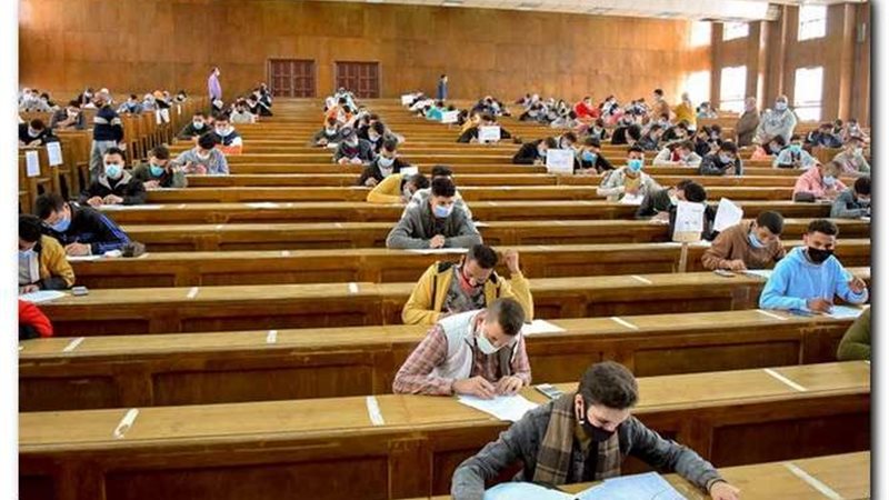 امتحانات الفصل الدراسي