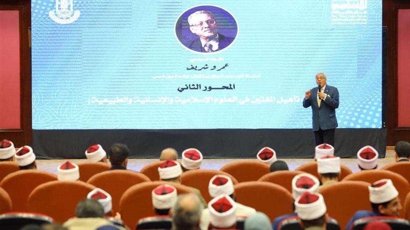 دكتور عمرو شريف،