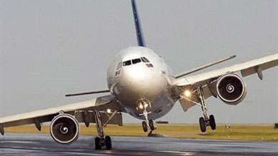 بسبب لاب توب.. وقوع 5 إصابات في هبوط اضطراري لإحدى الطائرات