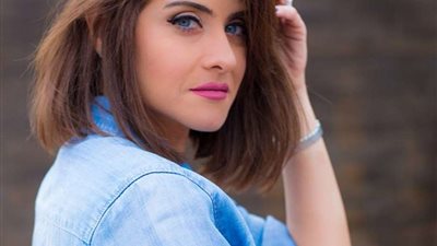 هيدي كرم تحتفل بالكريسماس على طريقتها الخاصة | شاهد