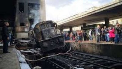 نشوب حريق محدود بإحدى عربات قطار 