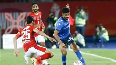 الأهلي يفشل في كسر الصمت التهديفي أمام سموحة وينهي اللقاء بالتعادل السلبي