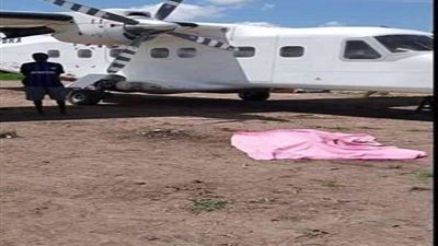 كابتن طيار يشرح كيفية هبوط طائرتين فى نفس الوقت على ممر موازى