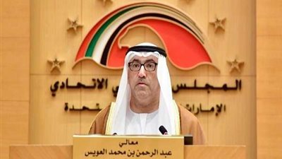 وزير الصحة الإماراتي يصدر قرارا عاجلا بشأن لقاح 