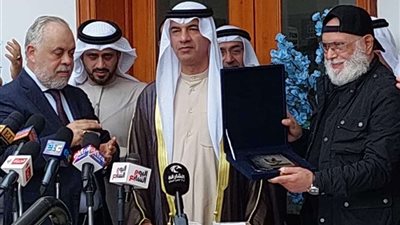 أبرزهم انوشكا وسامي مغاوري وبشرى.. وصول نجوم الفن لحفل افتتاح دار مسنين الفنانين | صور