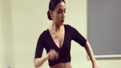 ميس حمدان تسخر من المراهقين.. فيديو