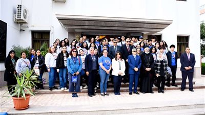 رئيس قناة السويس يستقبل وزيرة الهجرة وأبناء الجيل الثاني والثالث من المصريين بكندا