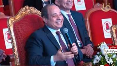 الرئيس السيسي لوالد شاب من 