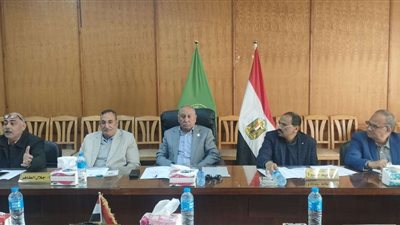 الغرفة التجارية بالإسماعيلية تناقش تنفيذ خطط لمجابهة الأسعار بالأسواق