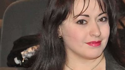 بعد استغاثتها.. هند عاكف تدعم وفاء مكي وتُطالب بتحقيق العدالة