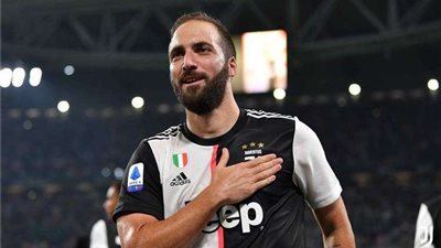 يوفنتوس يُعلن رحيل هيجواين