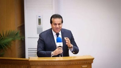 «عبدالغفار» يُكرم الفرق الطبية المشاركة بحملة التطعيمات المحدودة ضد شلل الأطفال بـ «القاهرة والجيزة»