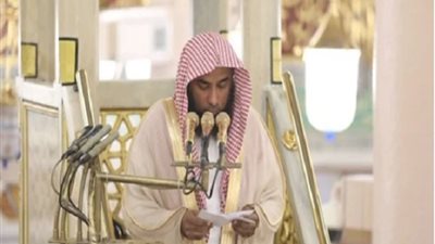 لهذا السبب.. خطيب المسجد النبوي يحذر الأطباء والصيادلة
