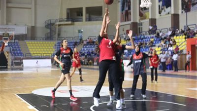 الأهلي يهزم سبورتنج.. ويتوج بدوري سوبر سيدات السلة