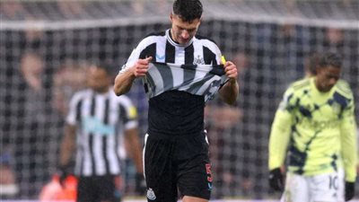 نيوكاسل يتعادل أمام ليدز في الدوري الإنجليزي