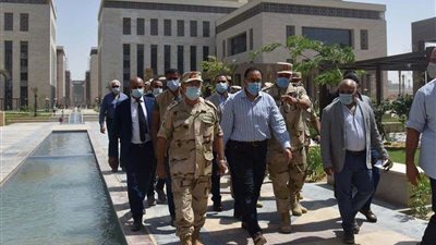 رئيس الوزراء يتفقد الموقف التنفيذي للحي الحكومي بالعاصمة الإدارية