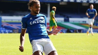 مُهاجم إيفرتون يتخطى صلاح ويتصدر هدافي البريميرليج