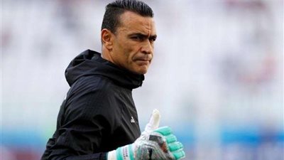 الحضري يُعلق على أداء حراس الأهلي والزمالك
