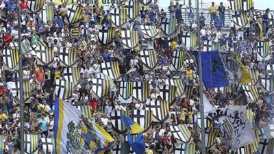 شاهد.. الجماهير الإيطالية في المدرجات بعد غياب 6 أشهر