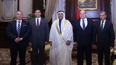 المستشار عبدالوهاب عبدالرازق يستقبل رئيس البرلمان العربي لبحث سبل تعزيز ودعم التعاون الثنائي