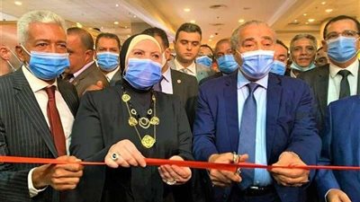 وزيرا التجارة والتموين يفتتحان معرض 