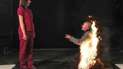 شاب يشعل النار في جسده بسبب عشيقته