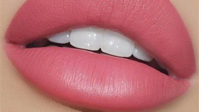 أبرزها ممارسة الرياضة.. عادات للحصول على شفاه وردية ناعمة