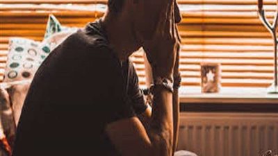 أخصائي علم اجتماع تكشف الخوف الزائد عن اللزوم من المستقبل.. وطرق التخلص منه (فيديو)