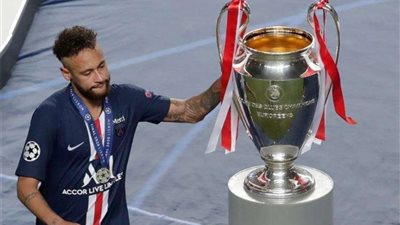 نيمار متهم بتوجيه إهانة عنصرية للاعب ياباني