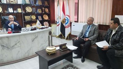 وكيل صحة الشرقية يعقد اجتماعًا بالطب العلاجي والتموين الدوائي لمناقشة خطط العمل